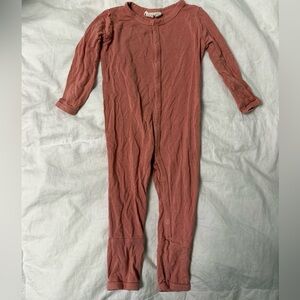 Kyte baby snap romper.
